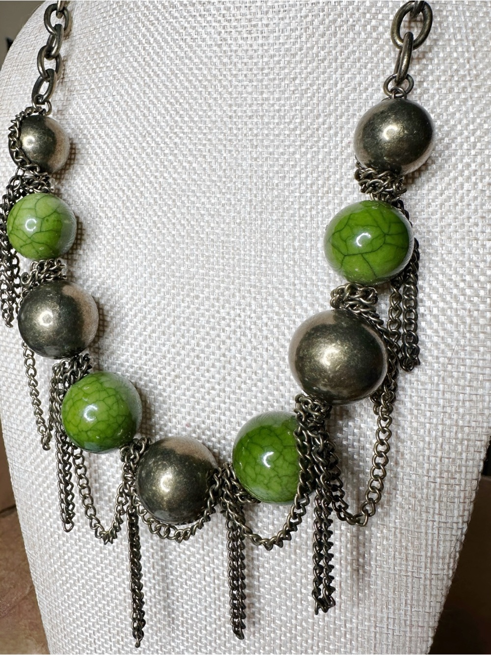 Statement Green Bead and Antique Silver Chain Necklace - Women Jewelry - Picture 2 of 3